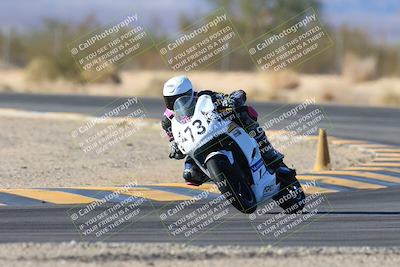 media/Jan-10-2025-CVMA Friday Practice (Fri) [[489e0da257]]/Group 4 and Trackday/Session 5 (Turn 7)/